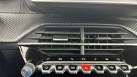Peugeot 208 1.5 BlueHDi 100ch S&S Allure BVM6 — photo 17