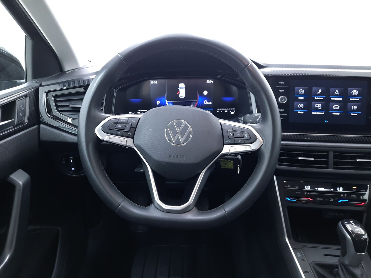 Volkswagen Polo — photo 15
