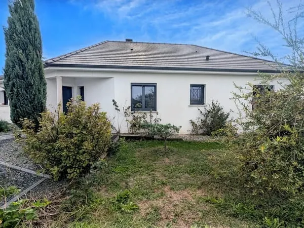 Maison contemporaine meublée avec piscine et vue Pyrénées