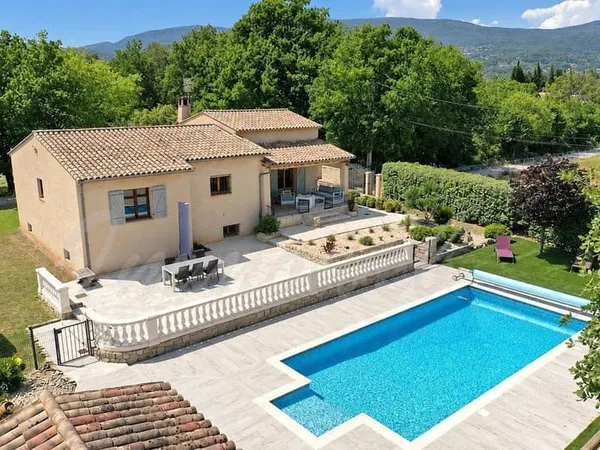 Villa 7 pièces 200 m²