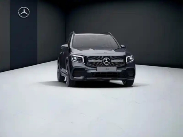 Mercedes Glb 200 d amg line — photo 11