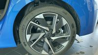 Peugeot 308 1.2 PureTech 130ch S&S Allure Pack — photo 11