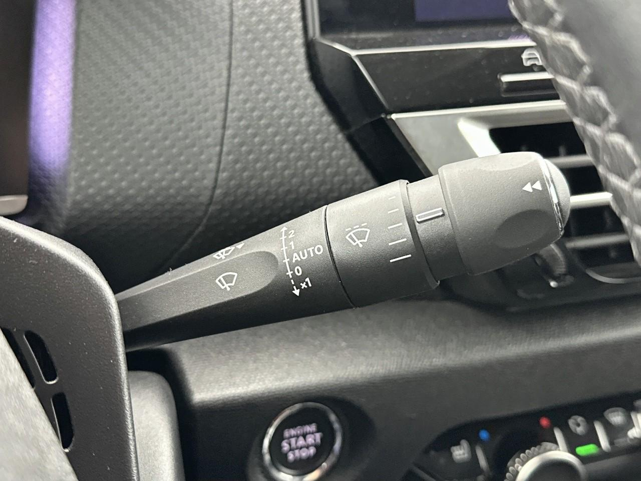 Citroën C4 puretech 130 s&s eat8 shine pack — photo 18