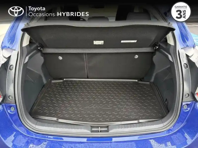 Toyota Yaris 116h design 5p my22 — photo 10