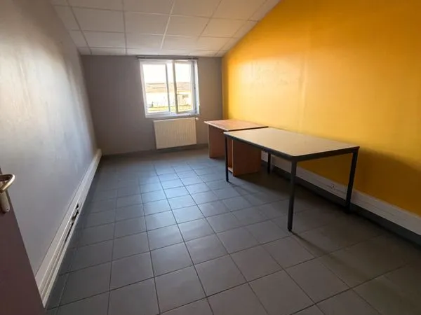 Bureau de 14 m² à louer - Chablis