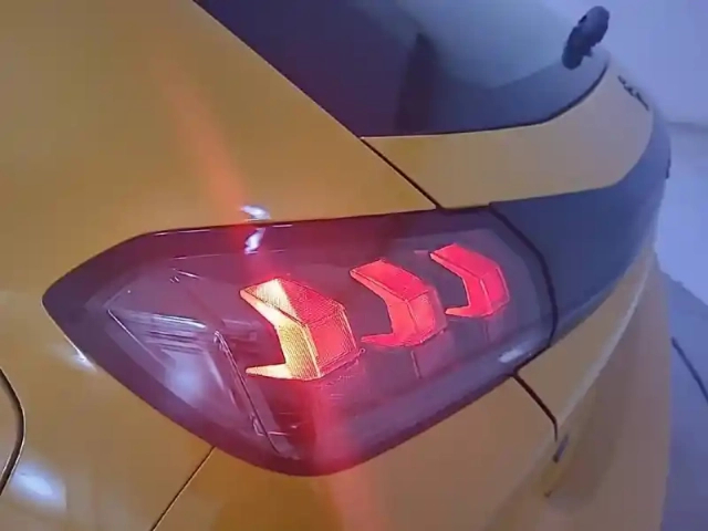 Peugeot 208 electrique 50 kwh 136ch — photo 42