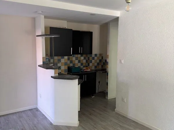 Appartement F2 proche GE, Alstom