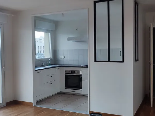 Loue appartement 63m² 5ème étage avec ascenseur