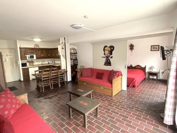 Le HOHWALD : F2 meublé, balcon, parking, vue sur la verdure,