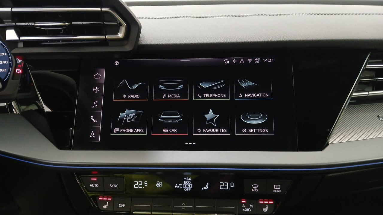 Audi A3 Sportback — photo 14
