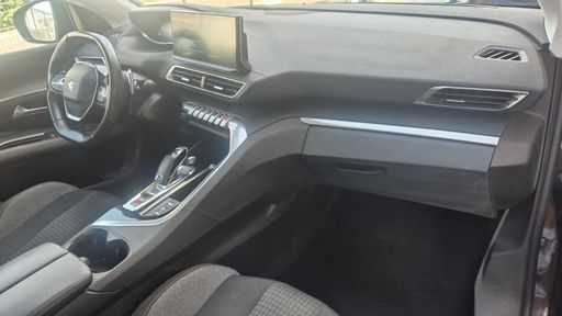 Peugeot 5008 1.5 BlueHDi 130 EAT8 - Allure – 2022 – 145419 km – Diesel – Boîte Automatique — photo 26