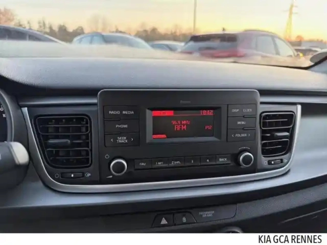 Kia Rio 1.2 dpi 84ch motion — photo 6