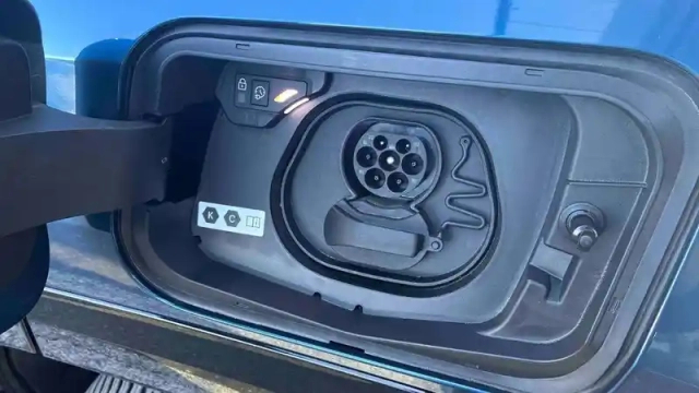Jeep Compass 157 kw 4x2 — photo 24