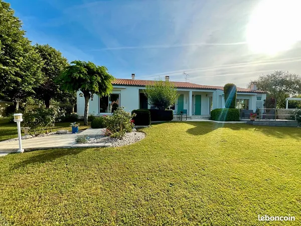 Propriété 6 pièces 186 m²