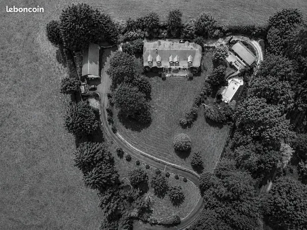 Propriété 7 pièces 300 m²