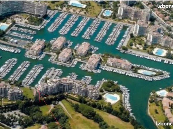 Place de Port 3*8 - Cannes Marina