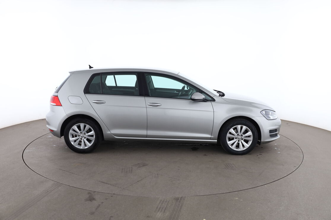 Volkswagen Golf VII 2.0 TDI BlueMotion Tech DSG6 — photo 6