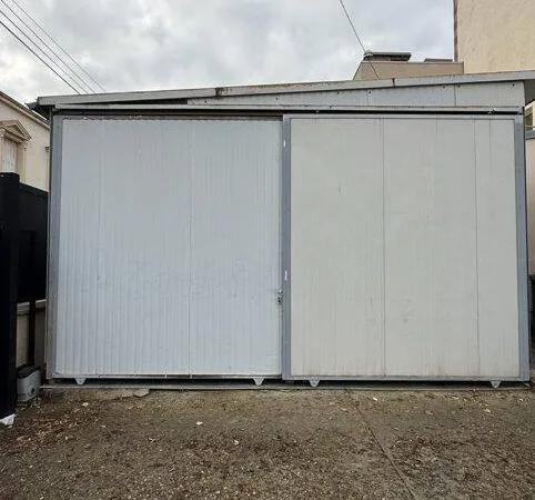 Local commercial 135 m²