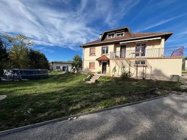 Maison au bord de l'Ain