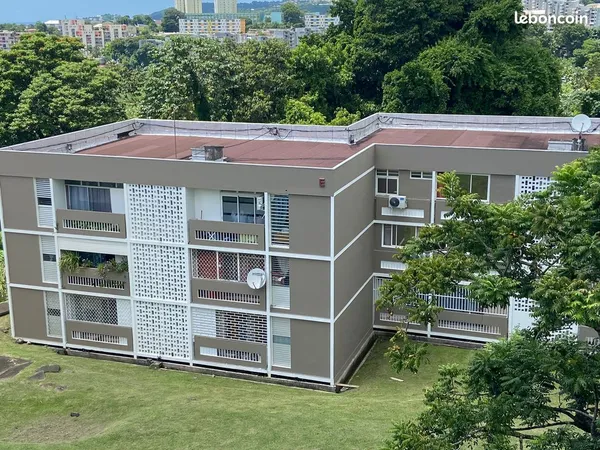 Appartement T4 à vendre- RAVINE VILAINE -Les ABEILLES