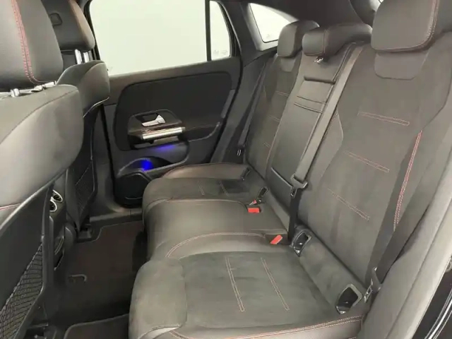 Mercedes Eqa 250 — photo 4