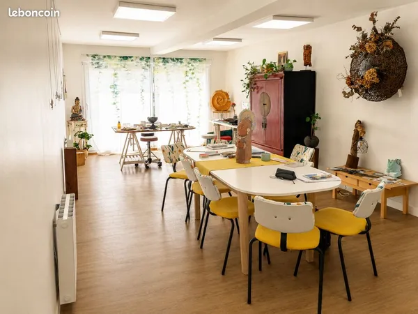 Local professionnel polyvalent