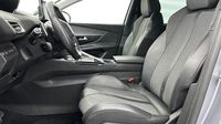 Peugeot 3008 HYBRID4 300ch Allure Pack e-EAT8 — photo 9