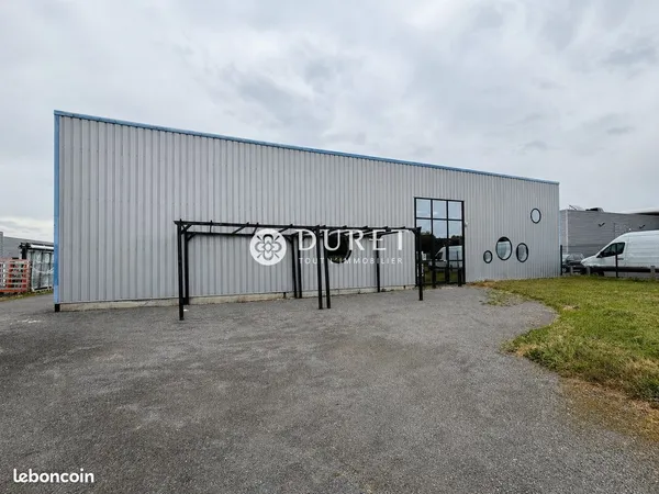 Local 174 m² Sallertaine