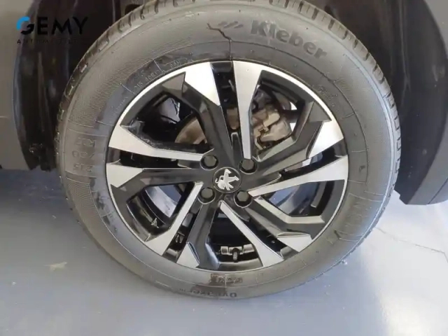 Peugeot 2008 puretech 100 s&amp;s bvm6 — photo 11