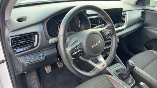 Kia Stonic 1.0 T-GDi 120 MHEV - GT Line Premium – 2022 – 28145 km – Hybride essence – Boîte Manuelle — photo 25