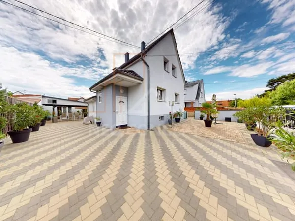 HAGUENAU beau potentiel 2 maisons A VISITER ABSOLUMENT !!!