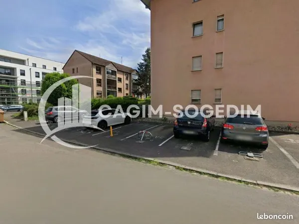 Parking/box Saint-Louis