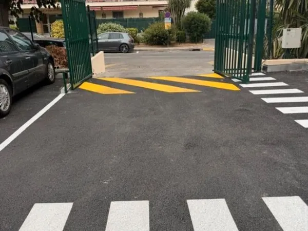 Garage à vendre quartier des Vespins