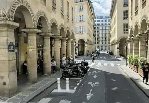 Boutique 100 m²