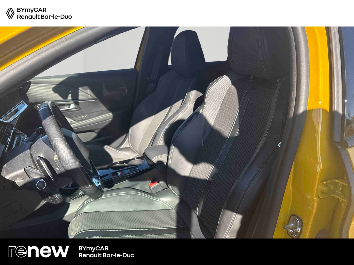 Peugeot 208 PureTech 100 S&amp;S EAT8 — photo 11