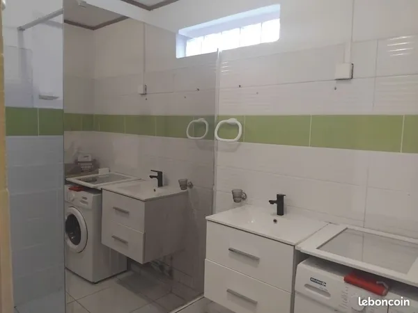 Appartement Location Saint-Pierre 1p 25m² 750€