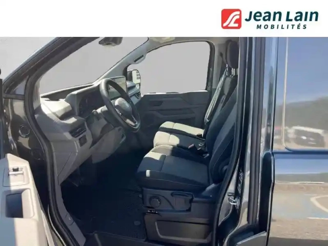Volkswagen Transporter van l1h1 2.0 tdi 170 bva8 4motion — photo 18