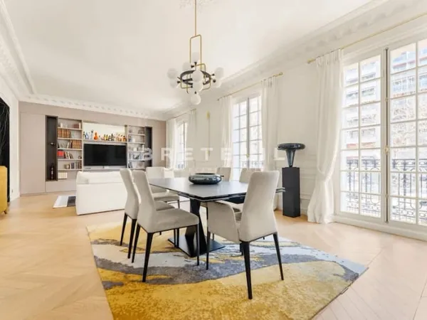 Appartement 5 pièces 144 m²