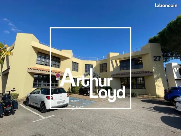 Bureaux 144 m²