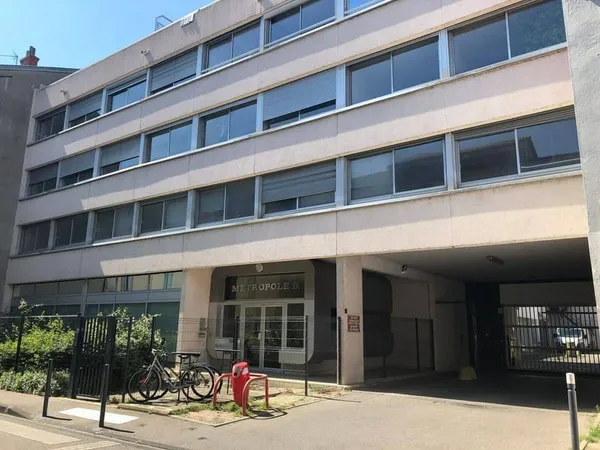 Bureaux 1186 m²