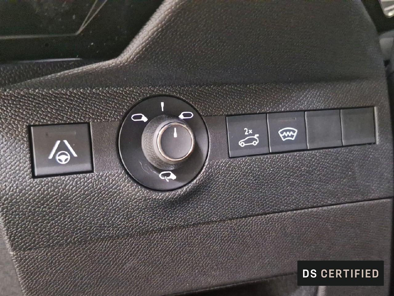 Ds Ds 7 crossback bluehdi 130 eat8 etoile — photo 25