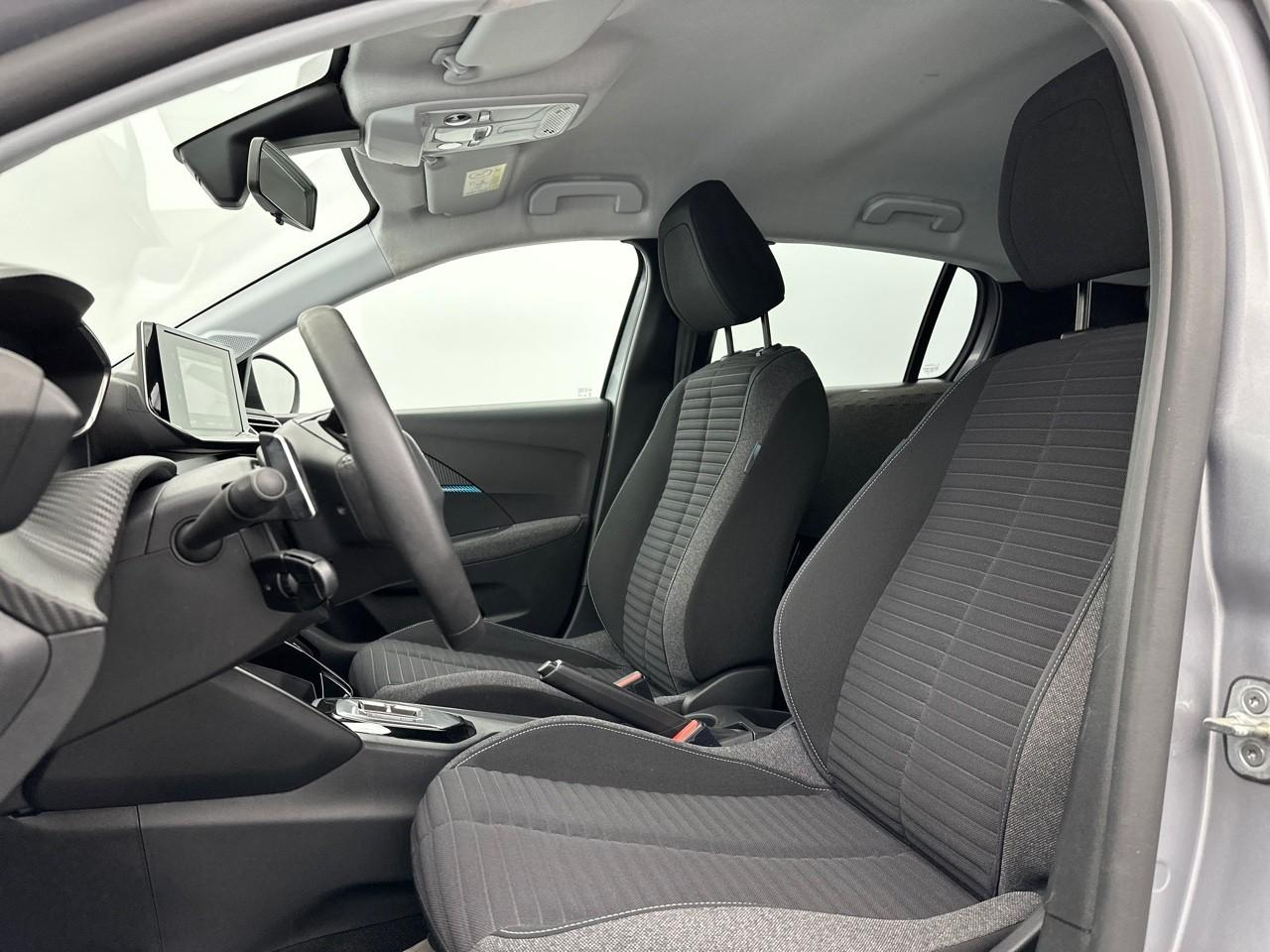 Peugeot 208 puretech 100 s&s eat8 style — photo 9