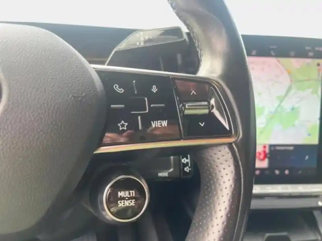 Renault Megane e-tech electric ev60 220ch techno super charge -c — photo 12