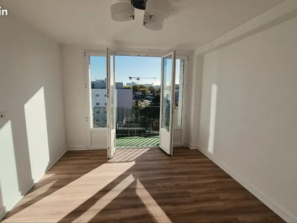 Bagneux - T3 56,3 m² rénové 2026 - Métro 4 / Ligne 15 - Habiter ou investir