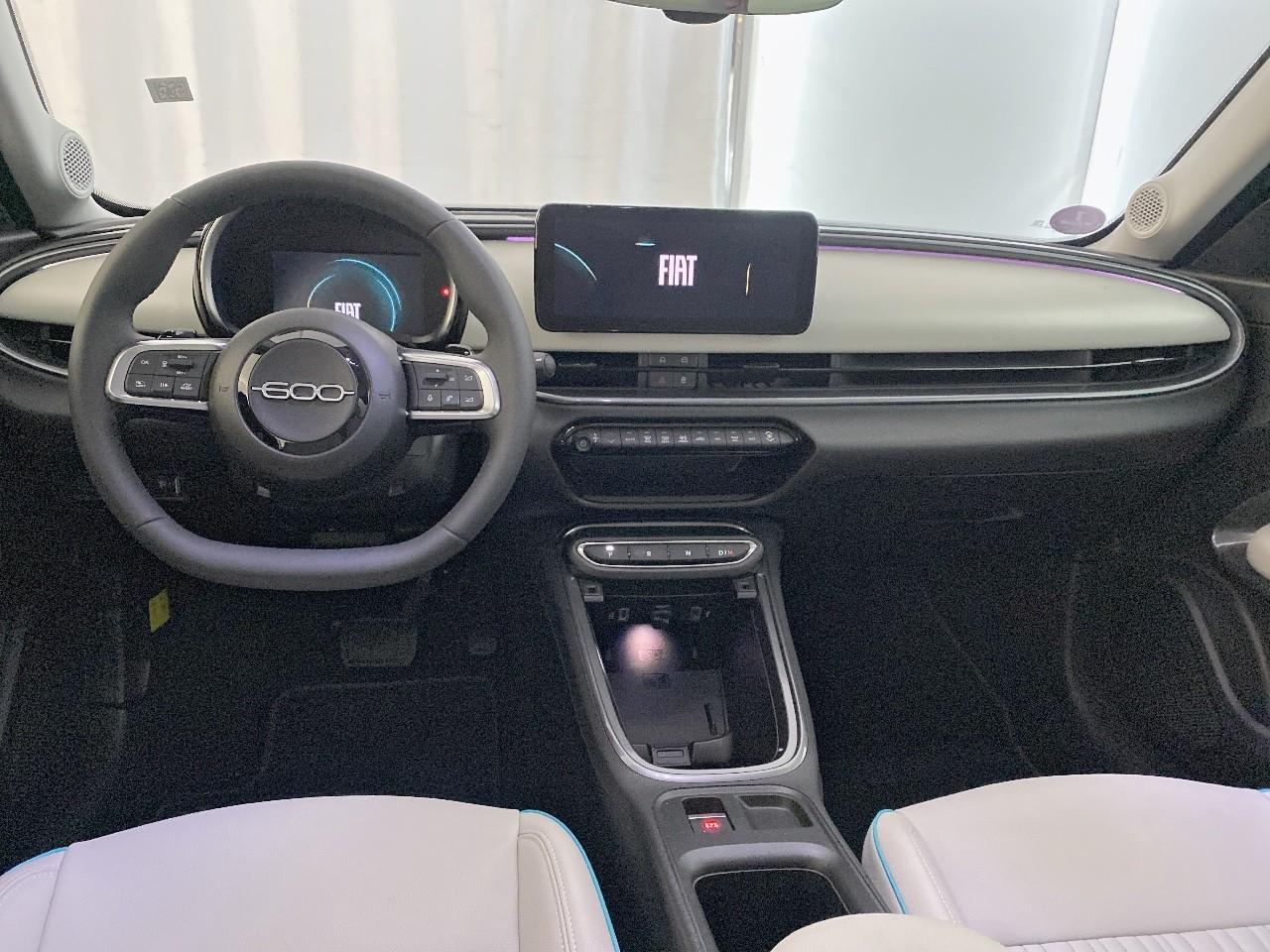 Fiat 600 t-gen 3 1.2 hybrid 145ch edct6 la prima — photo 8