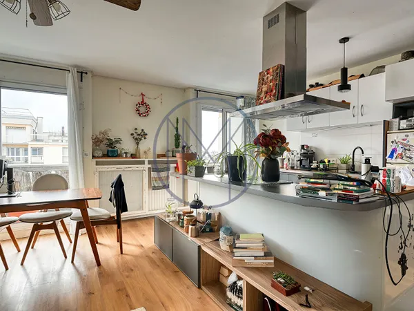 Appartement au calme à 2 minutes de la gare des Chantiers