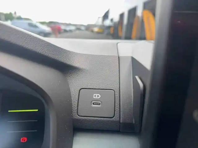 Dacia Sandero eco-g 120 auto — photo 37