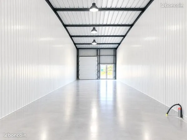 BOX/ENTREPOT de STOCKAGE/ACTIVITES