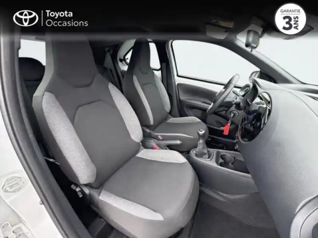 Toyota Aygo X 1.0 vvt-i 72ch dynamic my23 — photo 11