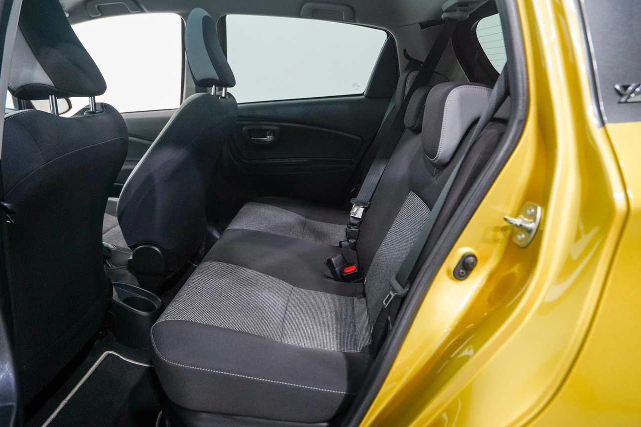 Toyota Yaris 3 — photo 34